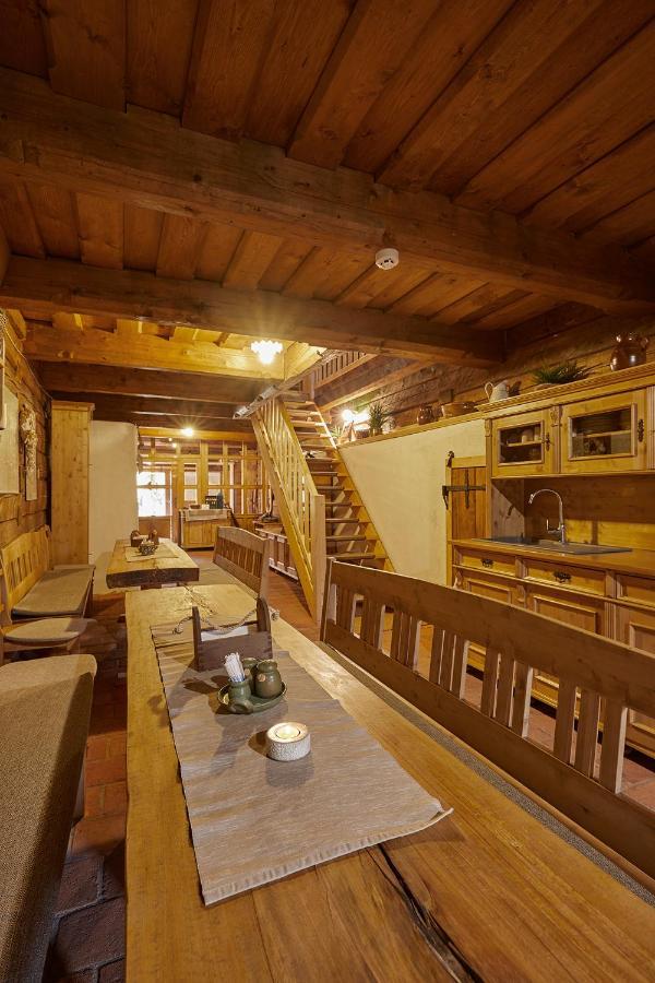 Volarska Roubenka Guest House Волари Екстериор снимка