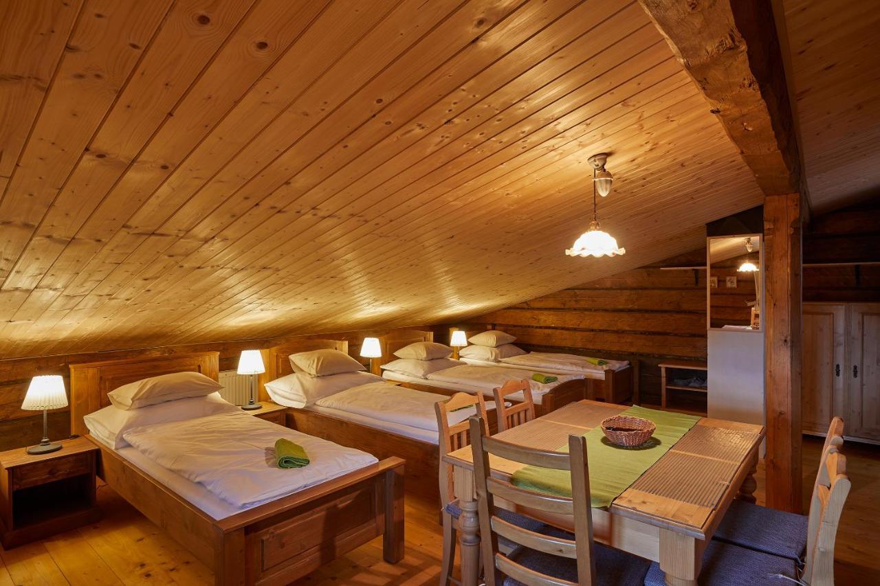 Volarska Roubenka Guest House Волари Екстериор снимка