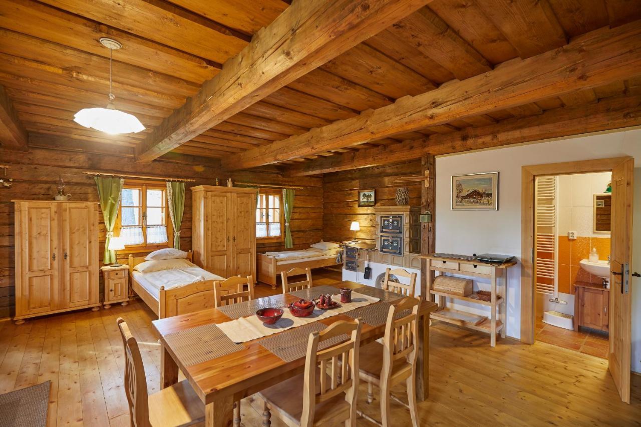 Volarska Roubenka Guest House Волари Екстериор снимка